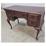 Queen Anne Vanity 42"19"30"