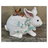 Cute bunny cookie jar