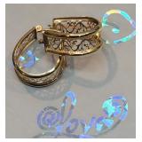 Pr 14k gold filigree earrings