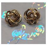 Pr 14k gold earrings