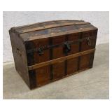 Dome top trunk 31x18x20