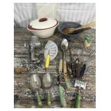 Vintage kitchen utensils, Tupperware, enamel