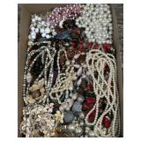 Retro gorgeous necklaces