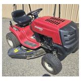 Murray riding mower runs good, new battery