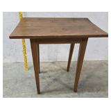 Hepplewhite stand 1 board top 23"16"24"