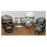 3 Skull decor heads and 1 glass block *not
