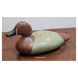 Vintage hand carved decoy duck - #5211 on bottom