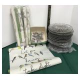 Wall hangings, 16 fryer baskets *some new, 11