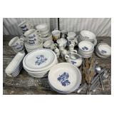 Pfaltzgraff Yorktowne stoneware set *some flee