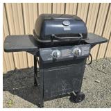 Gas grill with tank