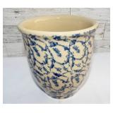 Roseville Ohio 1 QT kitchen crock. Blue sponge