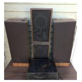Old School Stereo Speakers & Record Player - Turn