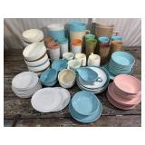 Lot pitchers and cups, melamine cups and plates,