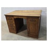 Oak flat top desk with key 48"30"30"