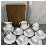 Slide lid box with ironstone childï¿½s tea set *tea