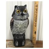 Owl Decoy with moving head