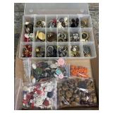 Box lot of buttons