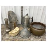 Scoop, kettle, flashlight, copper? Pot, etcï¿½