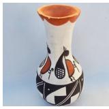 Acoma NM Native American small Pottery vase,