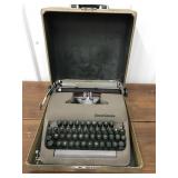Typewriter, Smith Corona *fresh barn find