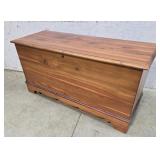 Lane cedar chest 48"18"24"