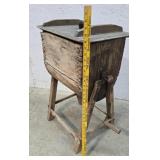 Wooden churn