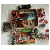 Box of Lego miscellaneous.