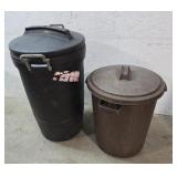 2 Trash Cans