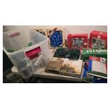 Christmas, tub with lid