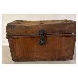 Tin trunk 22x14x14