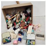 Box lot contents of sewing machine