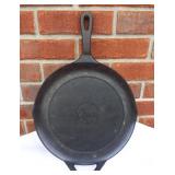 Lodge cast iron pan. Needs to be cleaned/seasoned