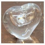 Artglass heart paperweight/vase