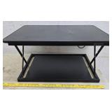 Standing desk