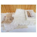Mixed Linen lot-lace, crochet. Placemats, table