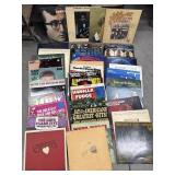 Mix genres LPï¿½s - John Denver, Carpenters, Elvis
