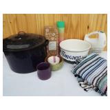 Kitchen lot-large enamel lidded pot, ceramic