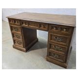 Knee hole desk 50"23"30"