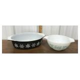 2 Pyrex bowls