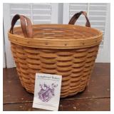 Beautiful 1992 Longaberger basket with liner