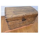 Early jenny Lind trunk