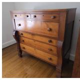 19th Century Chest Of Drawers - NOTICE the knobs
