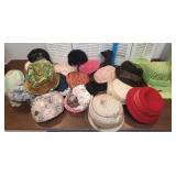 Large lot of vintage ladies hats