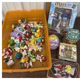 M&Mï¿½s tins, candy dispenser and small toys