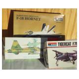 Military Fighter Jets Model Kits-open box, look