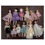 Lot vintage dolls
