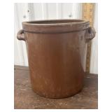 Crock with amazing handles