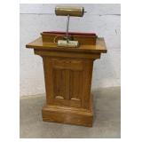 Oak podium with light 29x20x39