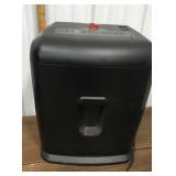 Staples paper shredder, works