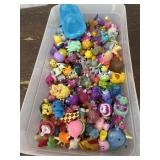 Small tote of Hatchimals toys